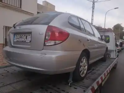 Veículo de Sucata KIA RIO LS Berlina do ano 2004 alimentado A5D