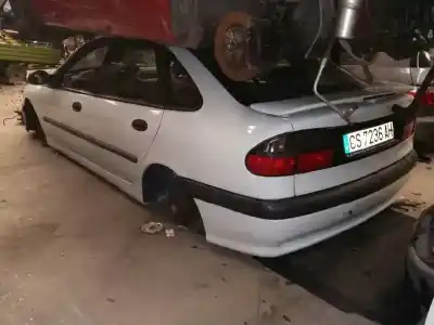 Veículo de Sucata renault laguna (b56) 2.2 diesel do ano 1995 alimentado g8t