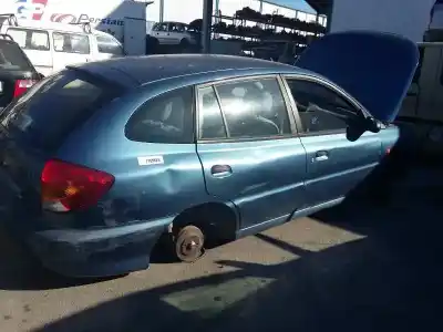 Sloopvoertuig kia rio ipanema berlina van het jaar 2002 aangedreven a3e