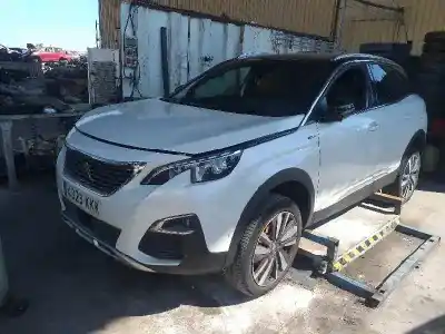 Veículo de Sucata peugeot 3008 gt line do ano 2018 alimentado 5g01