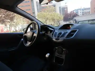 Veicolo di demolizione ford fiesta (cb1) ghia dell'anno 2009 alimentato hhjc