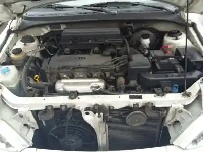 Veículo de Sucata kia rio ls berlina do ano 2001 alimentado a3a