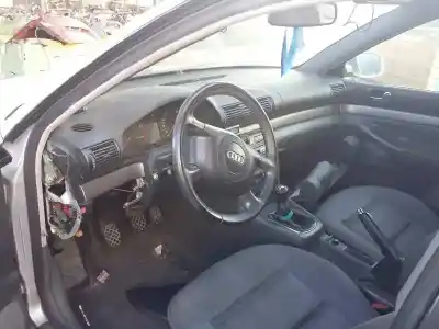 Veículo de Sucata audi a4 berlina (b5) 1.8 t do ano 1999 alimentado 