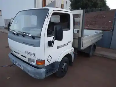 Veicolo di demolizione NISSAN CABSTAR E TL35-1 dell'anno 1999 alimentato BD30D