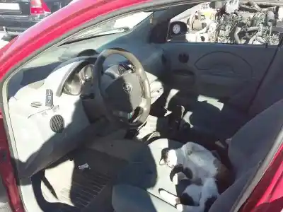 Veículo de Sucata daewoo kalos (klas) 1.2 do ano 2003 alimentado b12s1