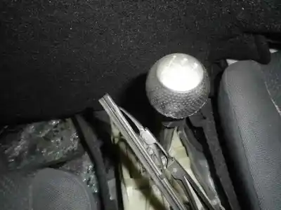 Veicolo di demolizione honda jazz (gd1/5) 1.4 ls dell'anno 2005 alimentato l12a1