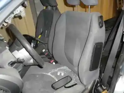 Veicolo di demolizione honda jazz (gd1/5) 1.4 ls dell'anno 2005 alimentato l12a1