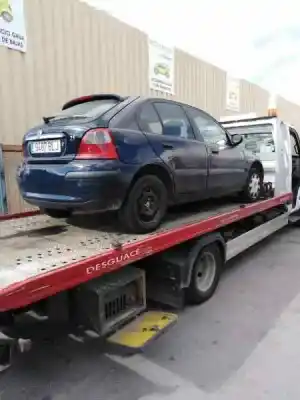 Sloopvoertuig MG SERIE 25 (RF) Comfort Plus van het jaar 2001 aangedreven 14K4F