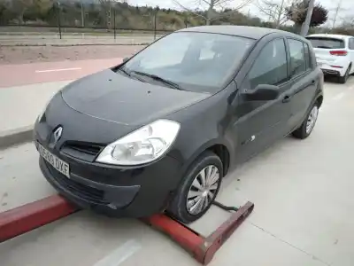 Veículo de Sucata renault clio iii confort dynamique do ano 2006 alimentado k9km7