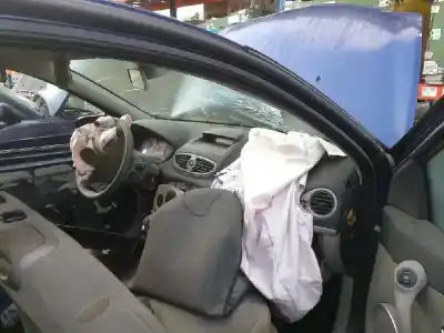 Scrapping Vehicle renault clio iii confort expression of the year 2006 powered k4jg7