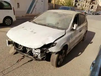 Veículo de Sucata HYUNDAI I30 (GD) Classic do ano 2010 alimentado D4FB