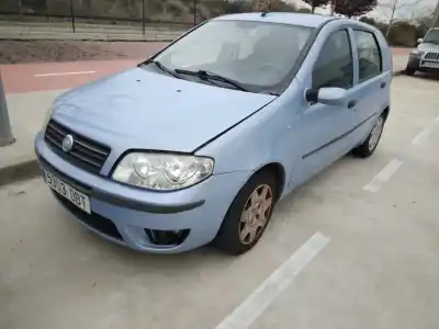 Vehículo de desguace FIAT PUNTO II BERLINA (188) 1.3 JTD Classic del año 2004 con motor 188A9000