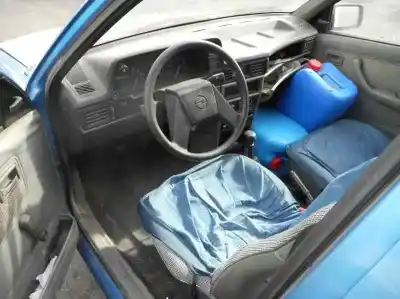 Veicolo di demolizione opel kadett e cup lim. dell'anno 1987 alimentato 13s