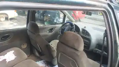 Здавання транспортного засобу seat alhambra (7v8) se року 2003 потужний ahu