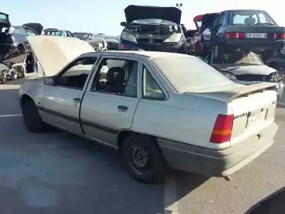 Veículo de Sucata opel kadett e gl berlina do ano 1989 alimentado c14nz