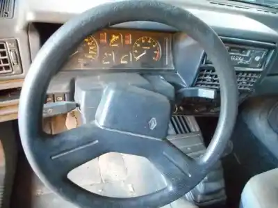 Veicolo di demolizione renault 19 (b/c/l53) * dell'anno 1989 alimentato f2n