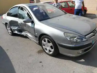 Véhicule à la ferraille PEUGEOT 607 (S1) Básico de l'année 2001 alimenté 4HXDW12TED4FAP