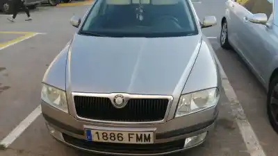 Veículo de Sucata SKODA OCTAVIA BERLINA (1Z3) 1.9 TDI do ano 2007 alimentado BXE