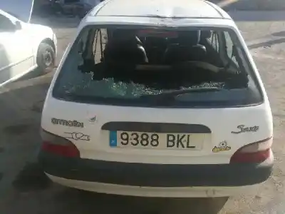 Veículo de Sucata citroen saxo 1.5 diesel do ano 2001 alimentado vjx