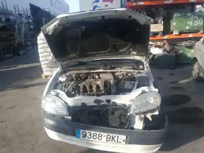 Veículo de Sucata citroen saxo 1.5 diesel do ano 2001 alimentado vjx