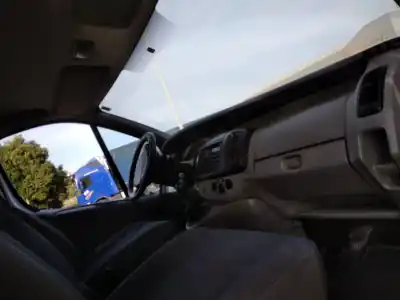 Veículo de Sucata renault trafic combi (ab 4.01) 9 - plazas (l1h1) acristalado combi corto do ano 2009 alimentado m9rl7