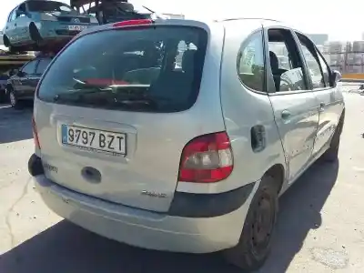 Scrapping Vehicle renault scénic i monospace (ja0/1_, fa0_) 1.9 dti (ja1u) of the year 2002 powered f9q744