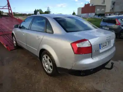 Veículo de Sucata audi a4 berlina (8e) 2.5 v6 24v tdi cat (aym) do ano 2002 alimentado aym