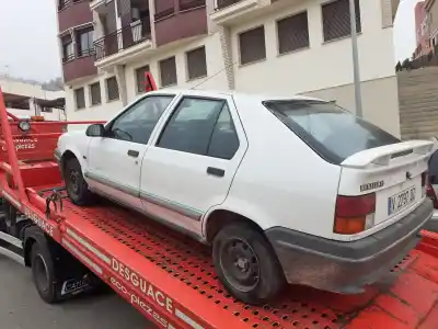 Veicolo di demolizione renault 19 (b/c/l53)  dell'anno 1992 alimentato e6j