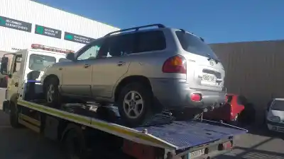 Veículo de Sucata hyundai santa fe (sm) 2.0 gls crdi 4x4 do ano 2002 alimentado d4ea