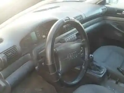Veículo de Sucata audi a4 berlina (b5) 1.8 t do ano 1996 alimentado aeb