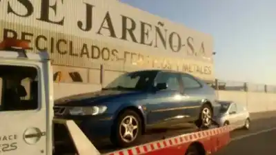 Veículo de Sucata saab 9-3 berlina 2.2 s tid do ano 2000 alimentado x22dth