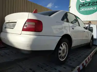 Veículo de Sucata audi a4 berlina (b5) 1.8 do ano 1998 alimentado adr