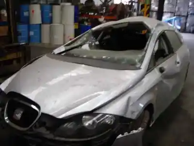 Veículo de Sucata seat leon (1p1) 1.9 tdi do ano 2007 alimentado bxe