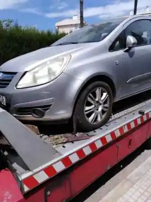 Veicolo di demolizione opel corsa d cosmo dell'anno 2006 alimentato z13dtj