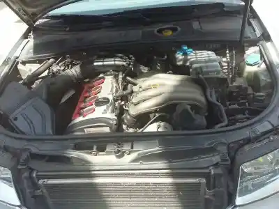 Veículo de Sucata audi a4 berlina (8e) 2.0 fsi do ano 2003 alimentado awa