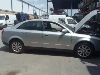 Veículo de Sucata audi a4 berlina (8e) 2.0 fsi do ano 2003 alimentado awa
