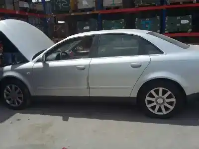 Veículo de Sucata audi a4 berlina (8e) 2.0 fsi do ano 2003 alimentado awa