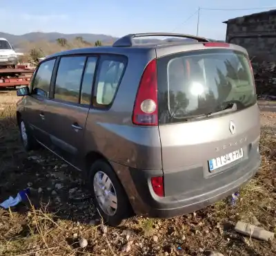 Scrapping Vehicle renault espace iv (jk0) authentique of the year 2006 powered f9q820