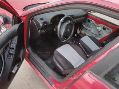 Sloopvoertuig seat leon (1m1) signo van het jaar 2003 aangedreven asz