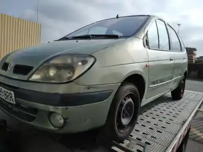 Véhicule à la ferraille renault scénic i monospace (ja0/1_, fa0_) 1.9 dti (ja1u) de l'année 2001 alimenté f9qq7