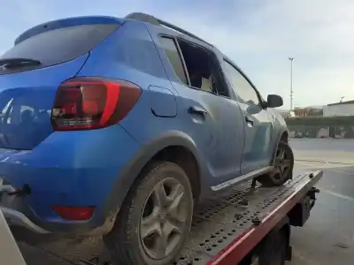 Vehículo de desguace dacia sandero stepway del año 2018 con motor h4bb4