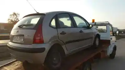 Veículo de Sucata citroen c3 1.4 hdi exclusive do ano 2004 alimentado 8hx