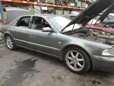 Veículo de Sucata audi a8 (d2) 4.2 v8 40v do ano 2000 alimentado aqf