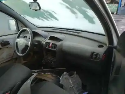 Veículo de Sucata opel combo familiar do ano 2007 alimentado z13dtj