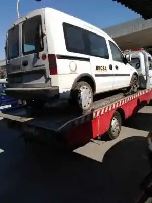 Veículo de Sucata opel combo familiar do ano 2007 alimentado z13dtj