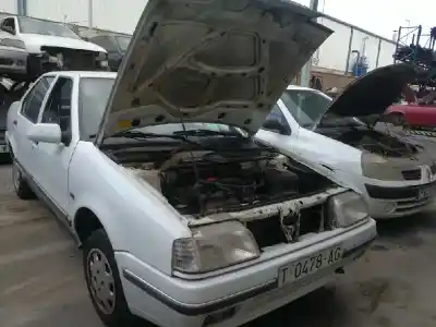 Véhicule à la ferraille renault 19 (b/c/l53)  de l'année 1991 alimenté e6j