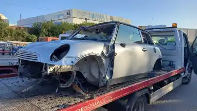 Здавання транспортного засобу mini                                               mini (r50,r53)                                                                                                                                                                                                                                             cooper                                                                                                                                                                                                                                                     року 2002 потужний w10b16a