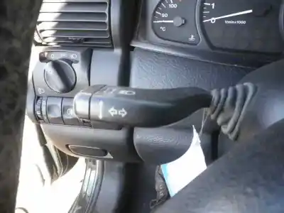 Veículo de Sucata opel omega b cd familiar do ano 1994 alimentado x20xev