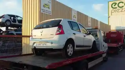 Veículo de Sucata DACIA SANDERO Ambiance do ano 2009 alimentado D4F732