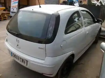 Veicolo di demolizione opel corsa c * dell'anno 2002 alimentato 